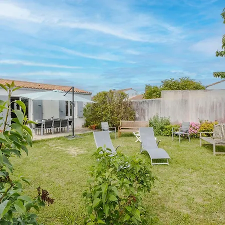 Holiday home Maison Gollandieres - Welkeys *
